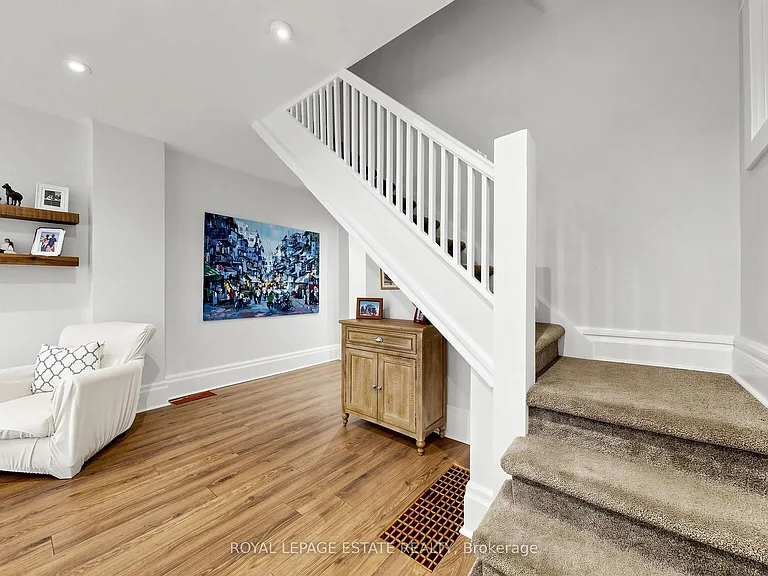 280 Silver Birch Ave — Photo 13