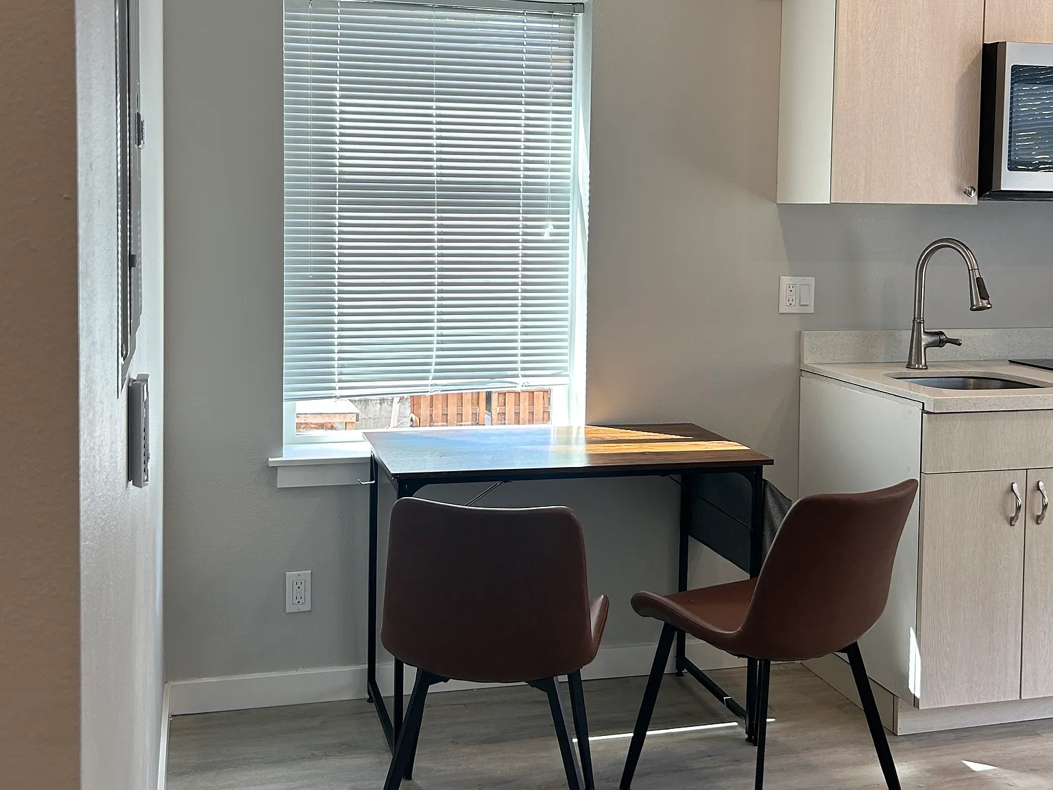 Ace Apartments — Photo 4