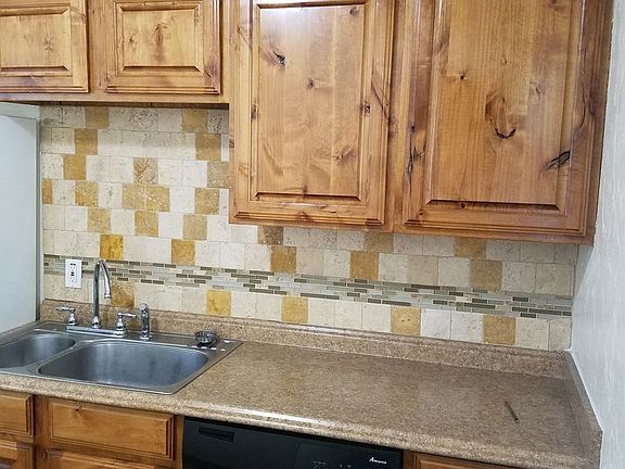 3rd image of 4417 SE 39th St