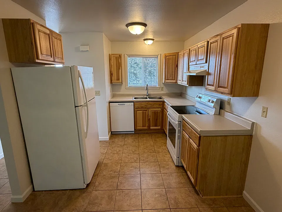 205 N Empire Blvd #1