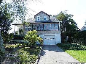 2nd image of 15 Beachwood Blvd