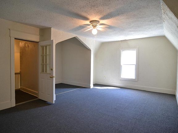 DSC_1586_1843x1229_12102021