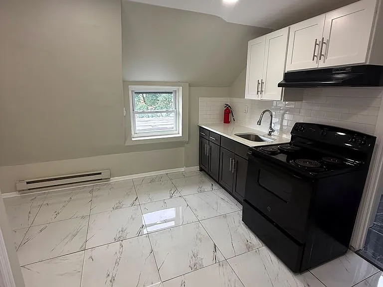 63 Delavan Ave #3 — Photo 5