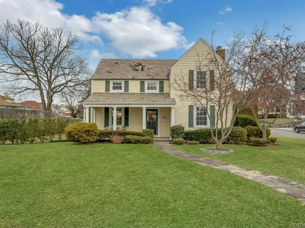 21 Homestead Avenue, Scarsdale, NY 10583