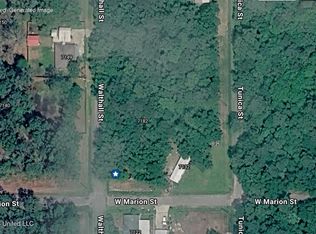 Walthall St, Bay Saint Louis, MS 39520