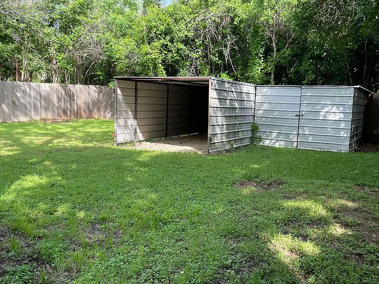 1817 Live Oak Ave — Photo 20