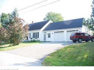39 Northern Ave, Hampden, ME 04444