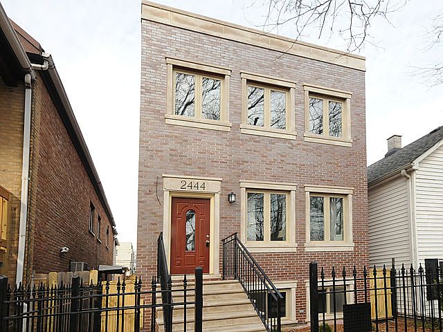 1st image of 2444 W Carmen Ave