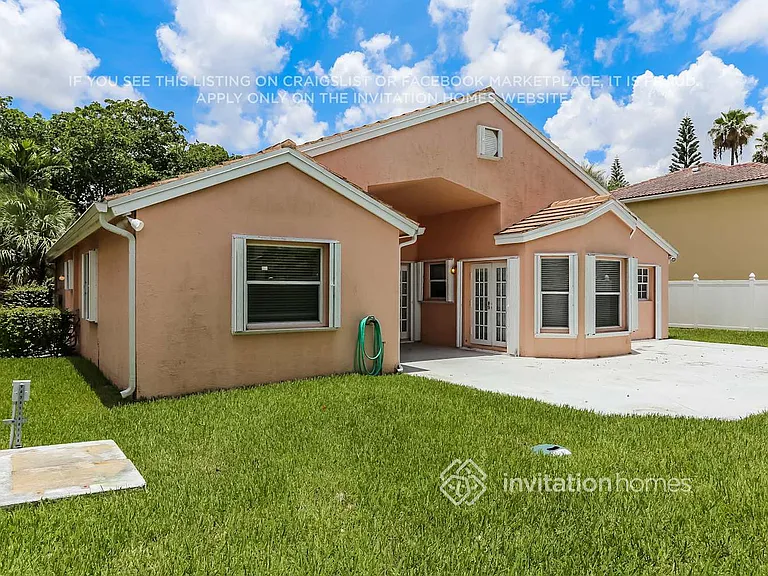 576 NW 48th Ave — Photo 19