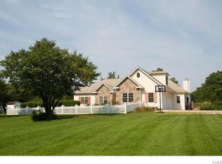 101 W Chilcutt Trl, Elsberry, MO 63343