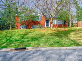 5536 Seacroft Rd, Charlotte, NC 28210
