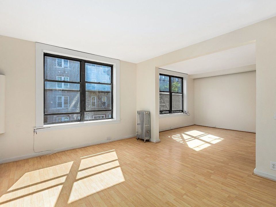 2nd image of 319 68th St APT 2R