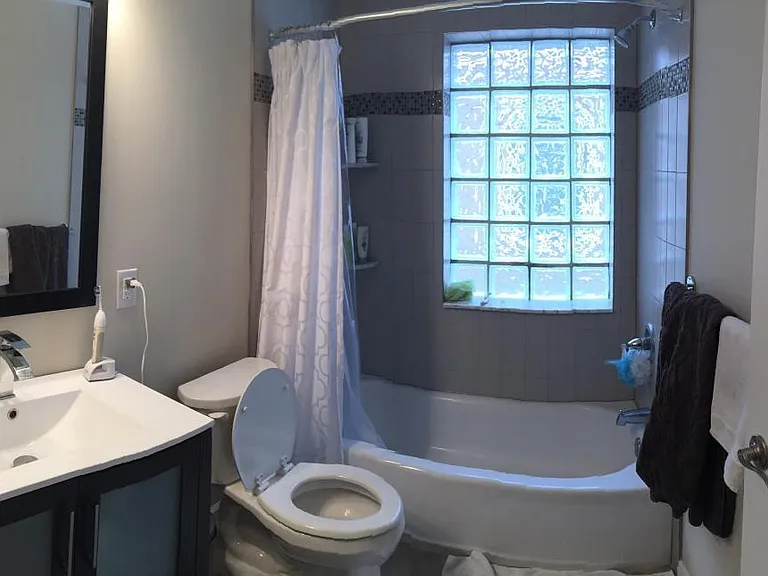 1613 Spruce St #2R — Photo 6