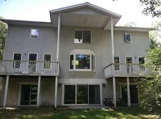 6250 Meridian Line Rd, Johannesburg, MI 49751