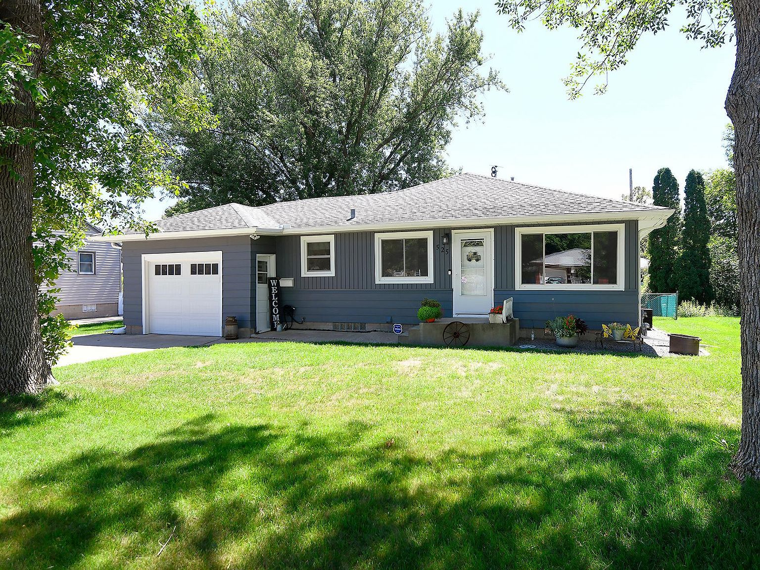 525 S St E, Owatonna, MN 55060 Zillow