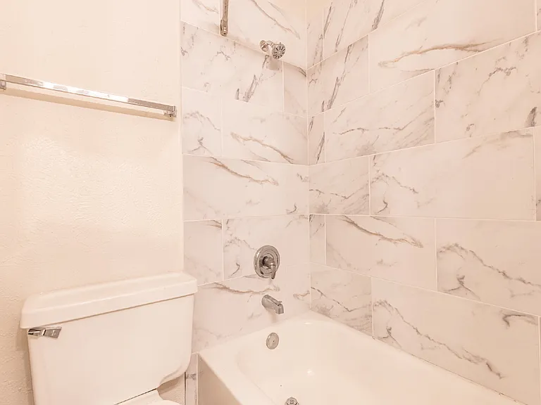 323 W William Cannon Dr #B — Photo 18
