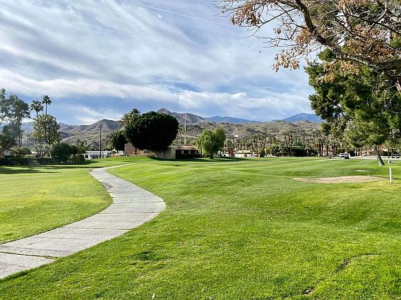 2nd image of 24 Pueblo Vista Dr