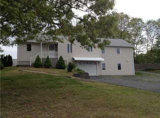142 Curran Rd, Cumberland, RI 02864