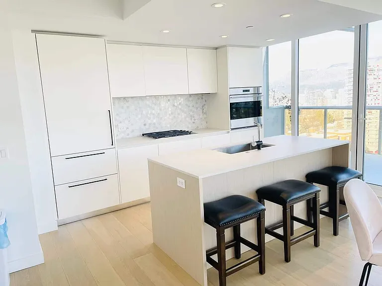 1365 Davie St #140 — Photo 3