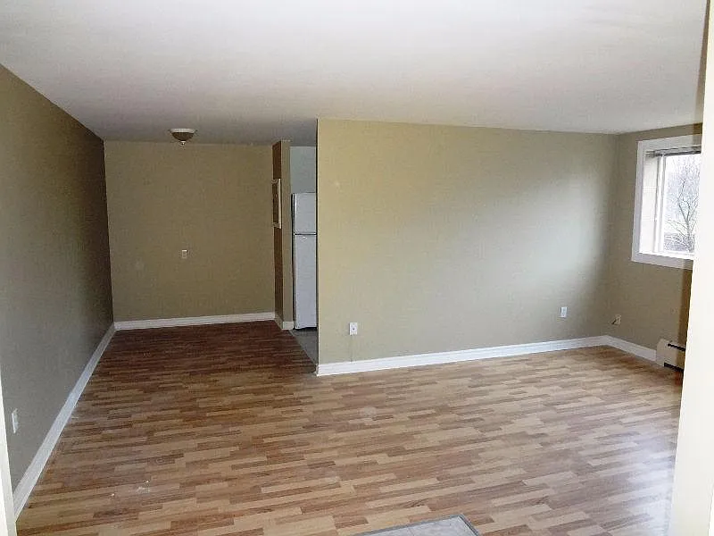 Devonshire Apartments — Photo 4