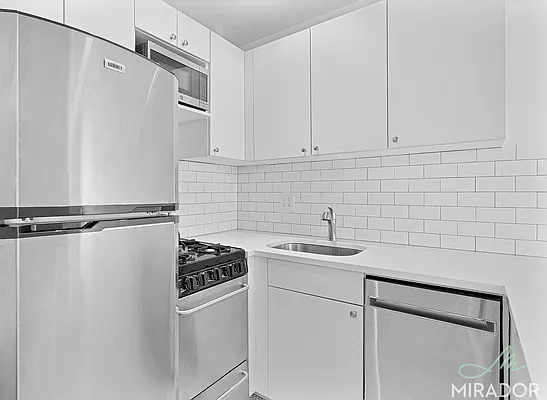 Rented by Mirador Real Estate | media 5