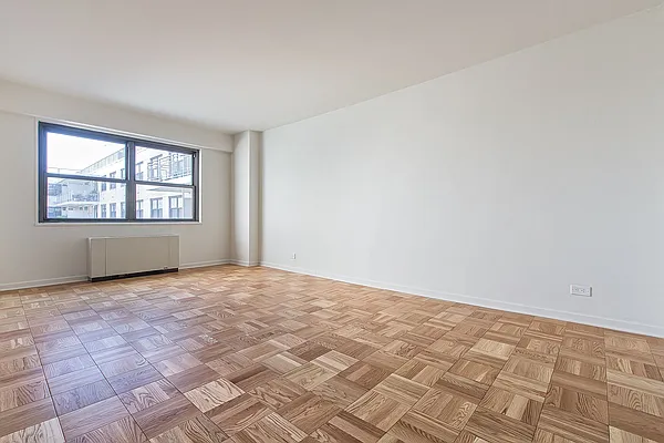 Rented by UES Management | media 37