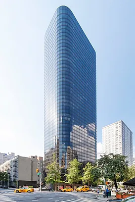 Rented by Solow Realty | media 25