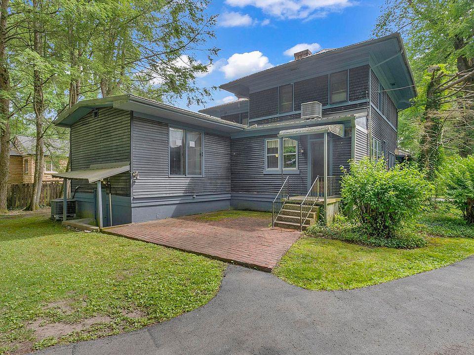 112 E 1st St N, Big Stone Gap, VA 24219 Zillow