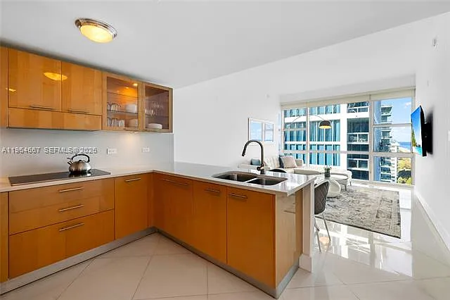 6801 Collins Ave #Penthouse 11 — Photo 9