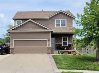 496 E Willow St, Gardner, KS 66030