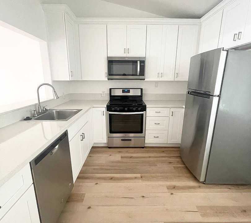1st image of 313 Cabrillo St APT B
