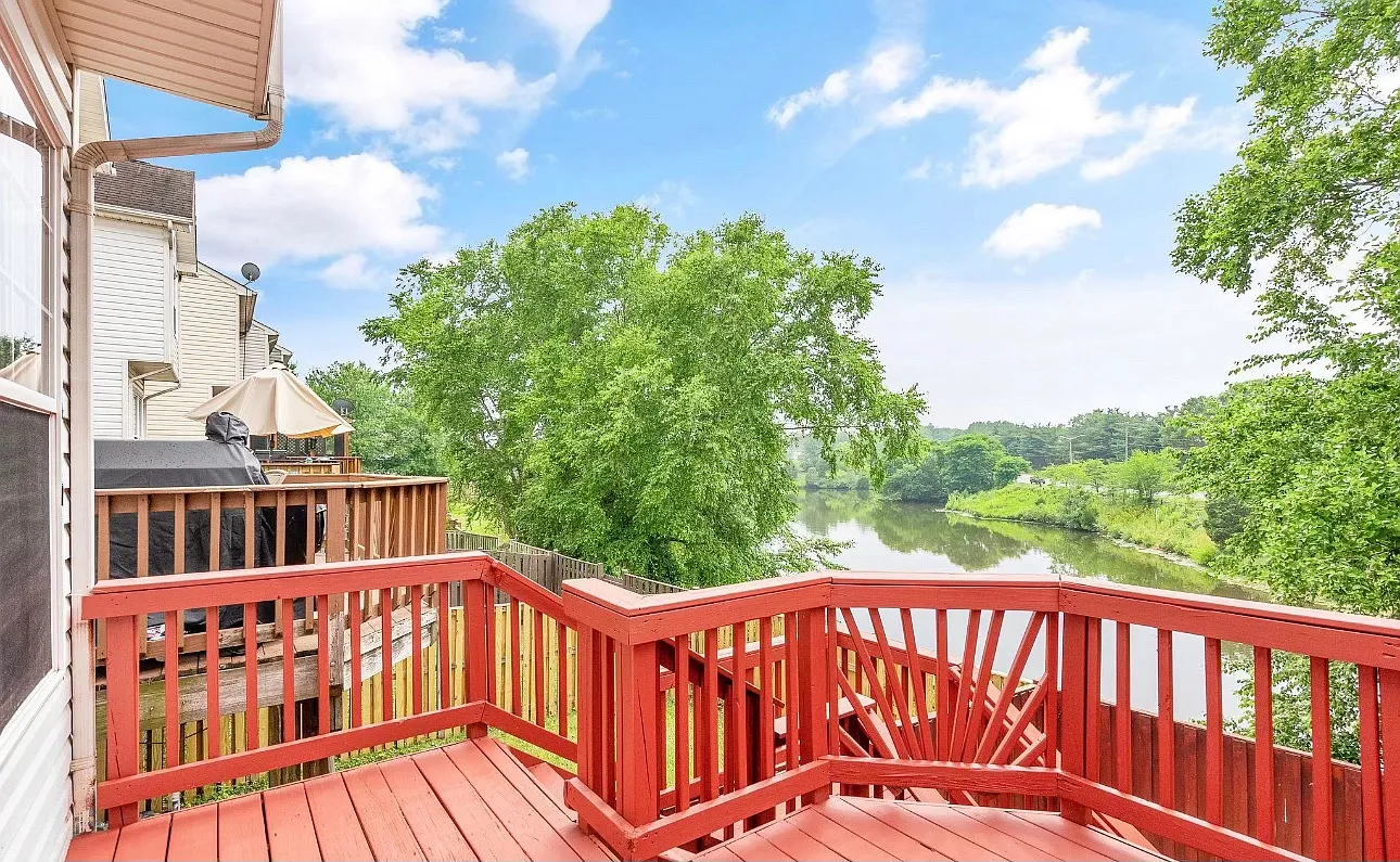 Magnolia Grove Dr, Manassas — Photo 1