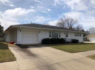 1819 Cottrell Ave, Iowa Falls, IA 50126