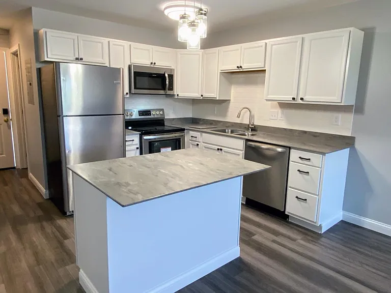 5025 Barrow Ave #6 — Photo 3