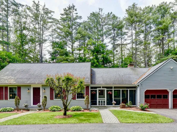 57 Old State Rd, Lanesborough, MA 01237