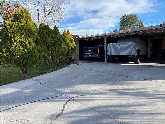 5th image of 921 E Hacienda Ave
