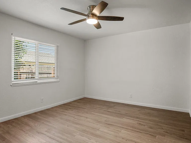 423 Hamilton Dr #A — Photo 28