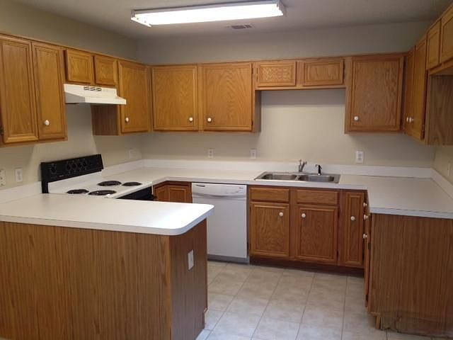 2nd image of 3150 Walingford Dr