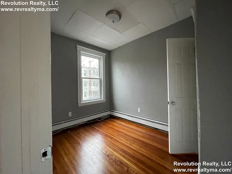 122 Thornton St #2 — Photo 6