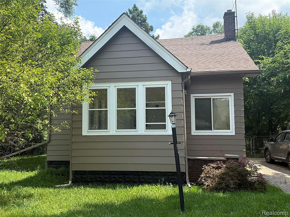 21130 Inkster Rd, photo 3