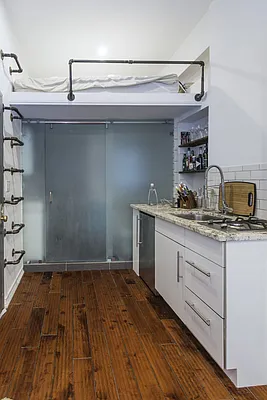 Rented by WRE Group | media 18