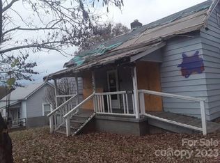 1289 Virginia Rd, Marion, NC 28752