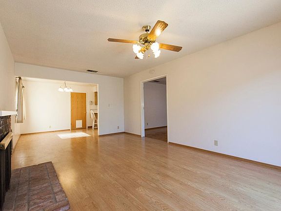 5th image of 1416 Petal Way