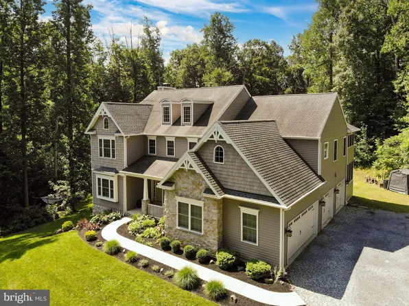 618 Mohns Hill Rd, Reading, PA 19608