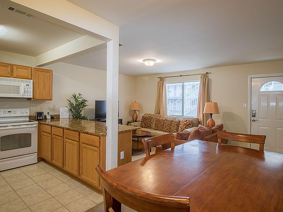 2nd image of 1664 Beach Blvd