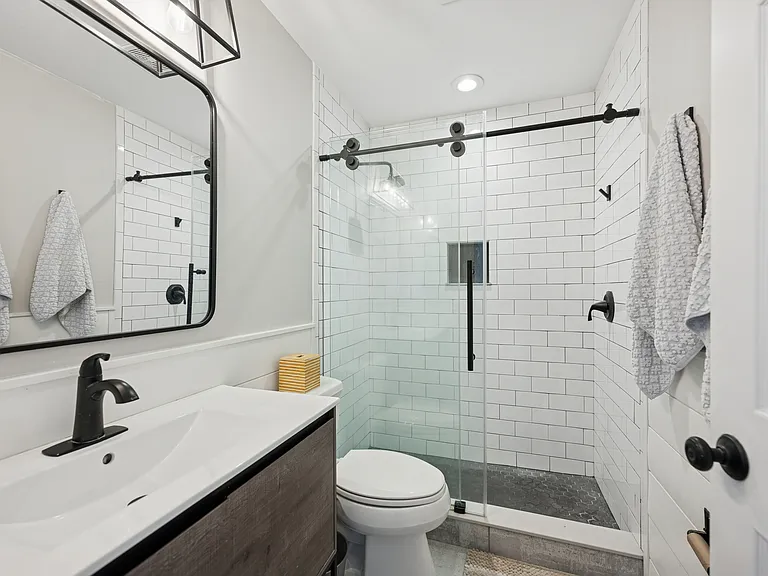 74 Lakeside Ln — Photo 15