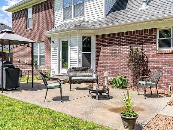 4th image of 9005 Crescent View Ct