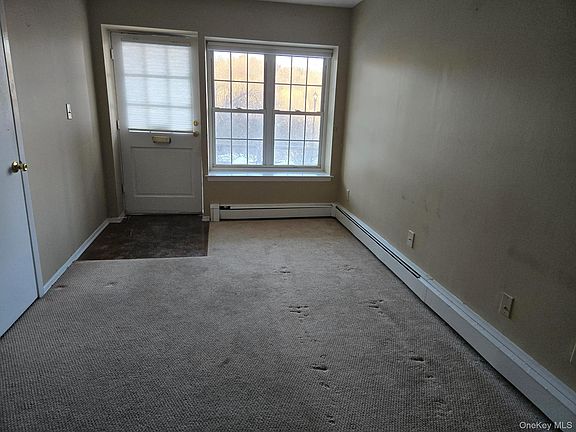 3rd image of 1840 Crompond Road #9A6