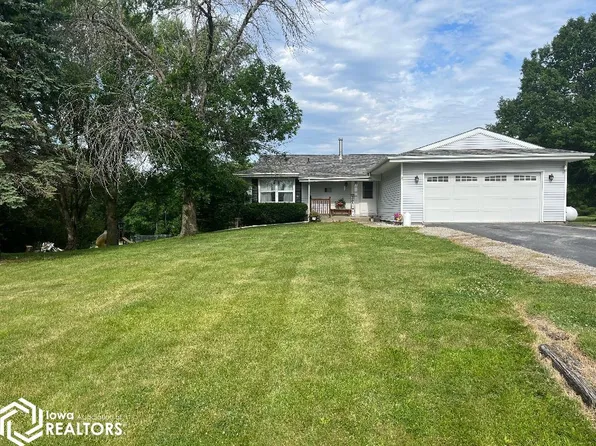 2380 Lilac Ct, Fairfield, IA 52556