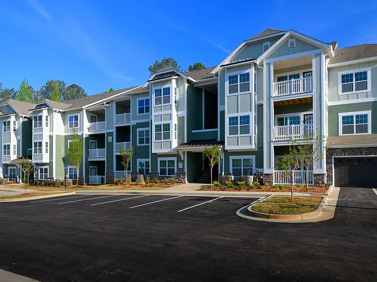 3 Story Buildings